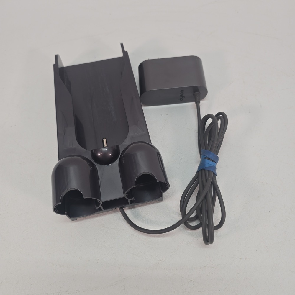 Dyson Cordless T116010 Wall Mount Charging Docking Station Charger 270576-04